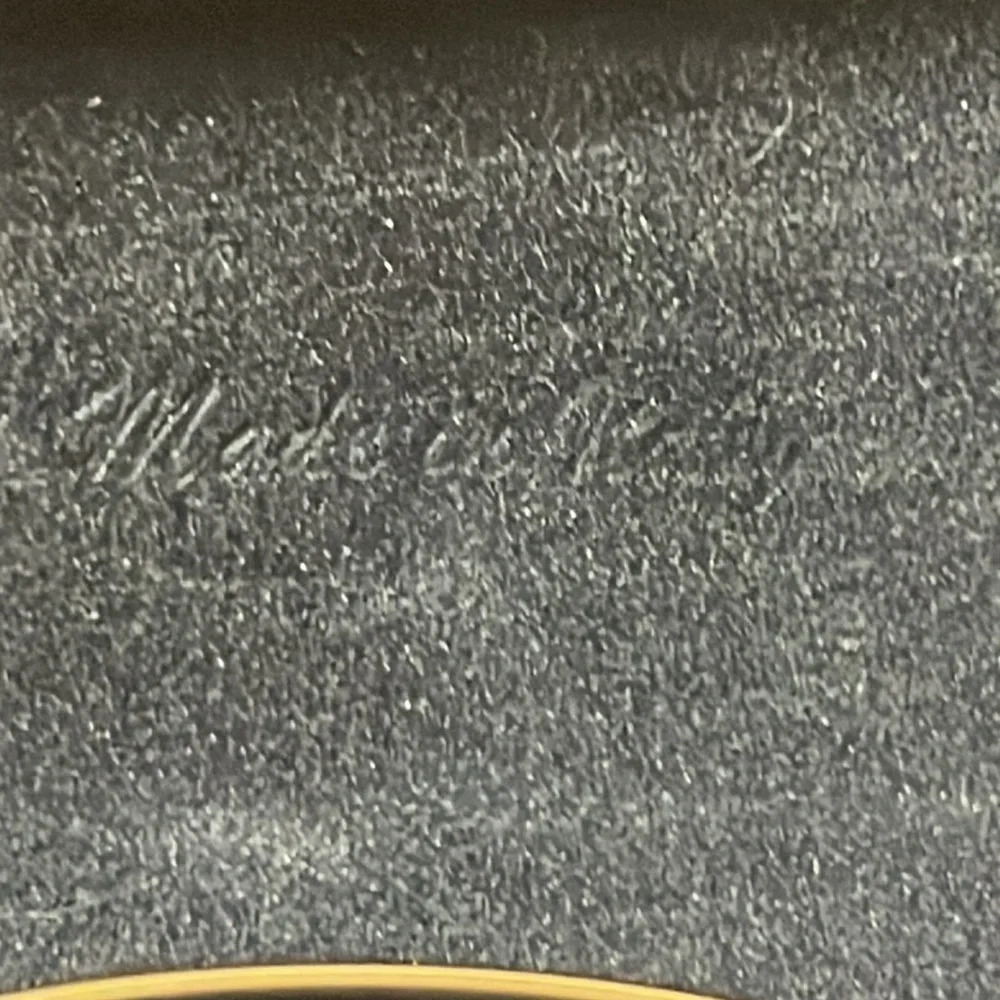 FENDI VINTAGE RARE GOLD SUNGLASSES. UNISEX. THESE ARE IN REALLY GOOD CONDITION. - Picture 13 of 17